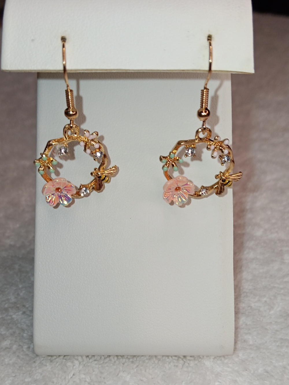 Delicate Gold Tone Pink Floral Wreath Earrings with a Cute Bee